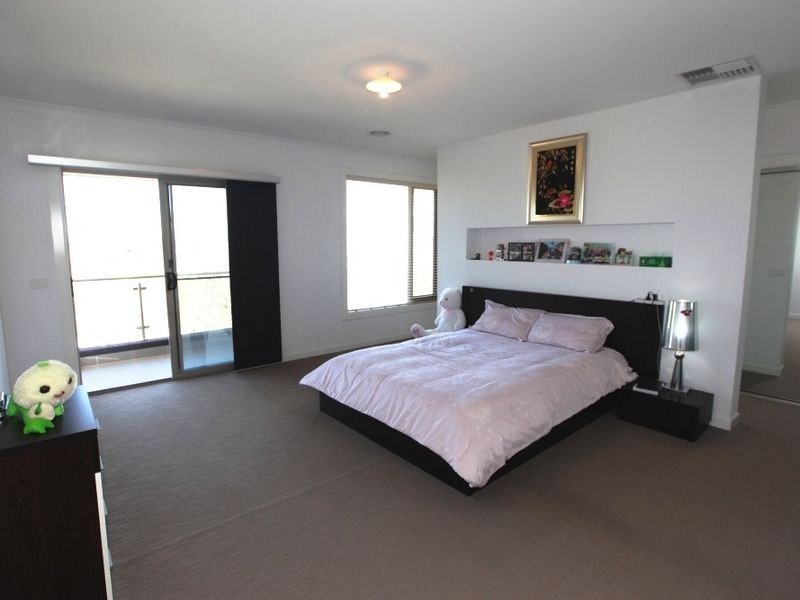 45 Barnstormer Boulevard, Point Cook VIC 3030