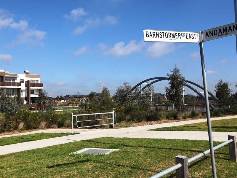 45 Barnstormer Boulevard, Point Cook VIC 3030