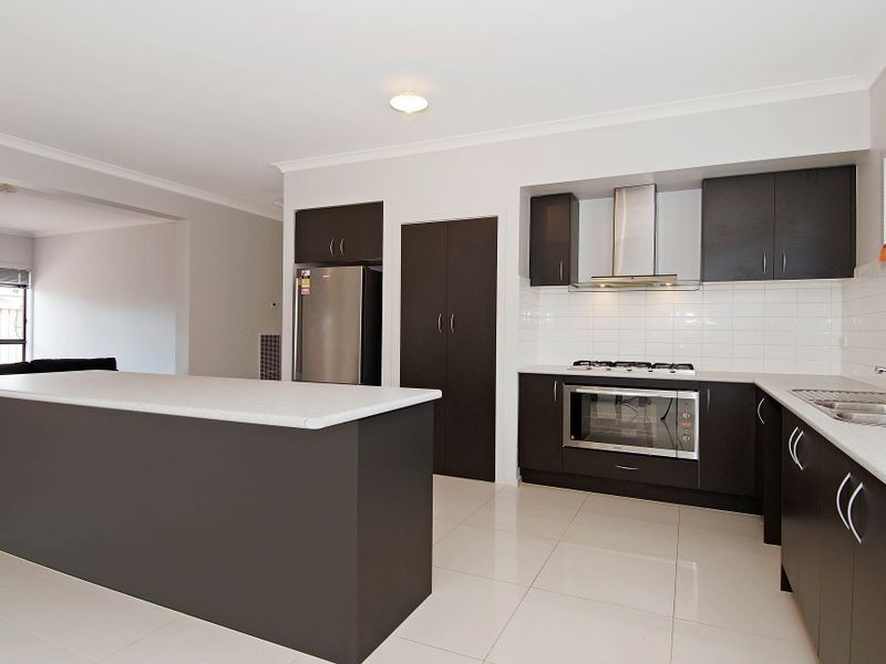 398 Boardwalk Boulevard, Point Cook VIC 3030