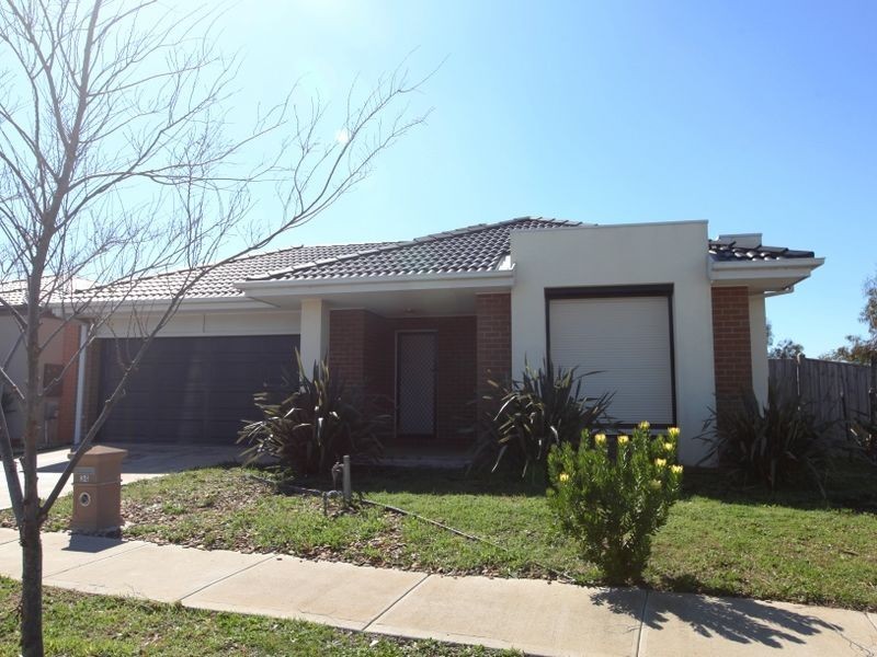 34 Shiraz Crescent, Point Cook VIC 3030