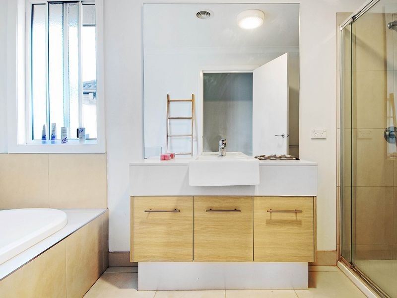 41 Montclair Street, Sanctuary Lakes VIC 3030