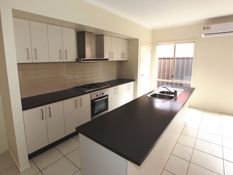 4 Fontana Avenue, Point Cook VIC 3030