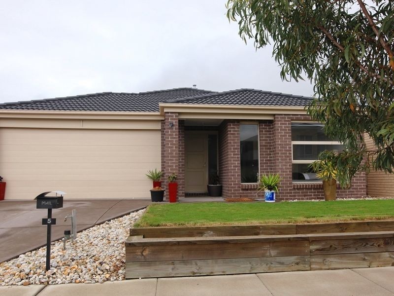5 Dianella Street, Point Cook VIC 3030