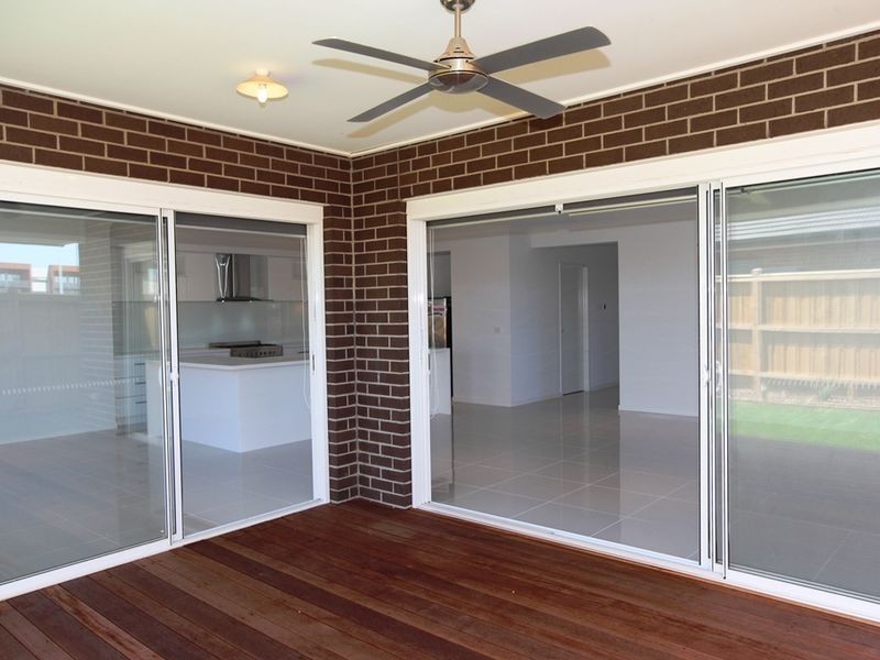 11 Aquatic Way, Werribee South VIC 3030