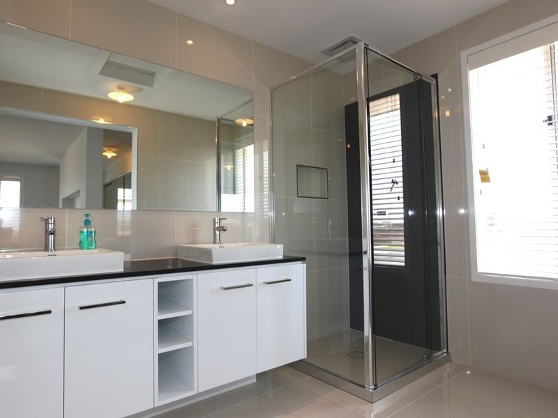 11 Aquatic Way, Werribee South VIC 3030