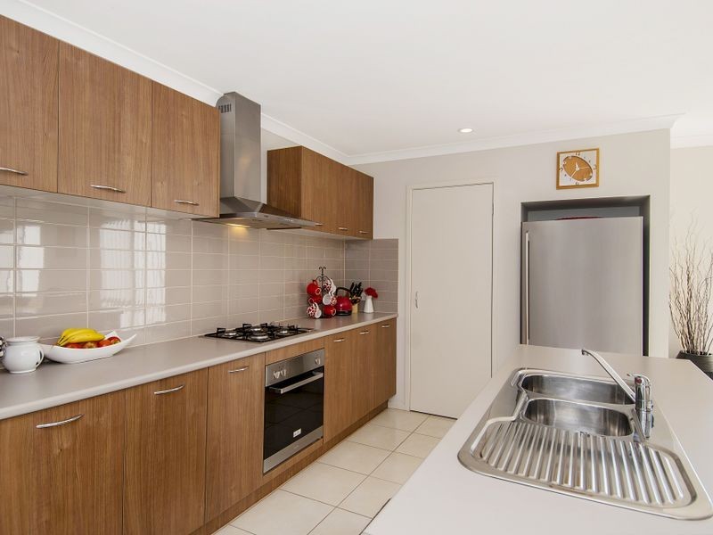 15 Bevan Court, Point Cook VIC 3030
