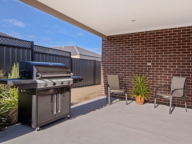 15 Bevan Court, Point Cook VIC 3030