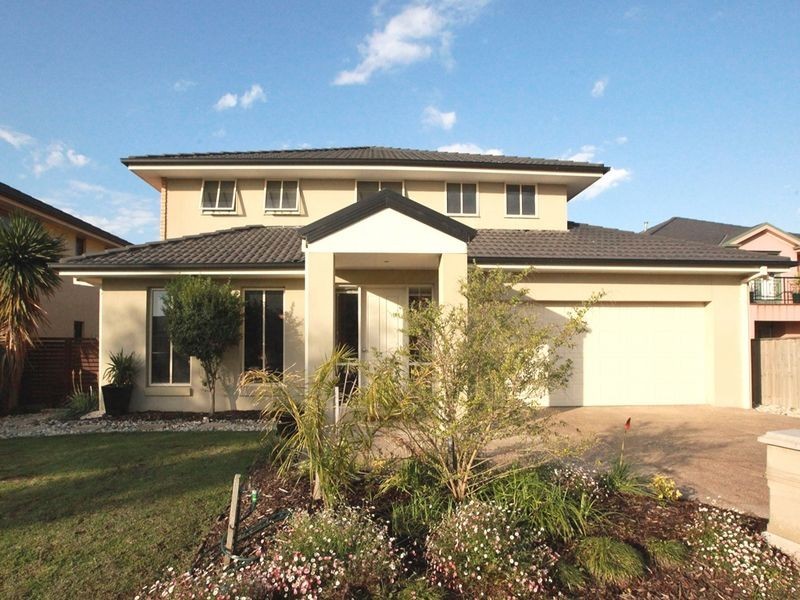 3 Bluechip Court, Sanctuary Lakes VIC 3030