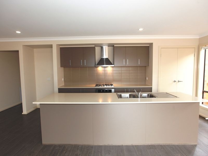 15 Dennerley Way, Truganina VIC 3029