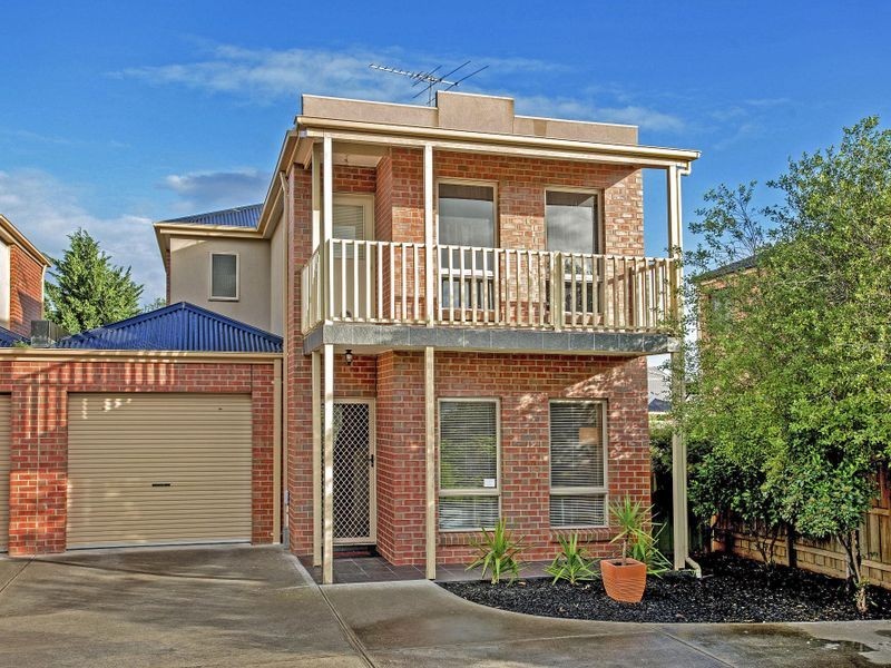 4/15 Friar Park Place, Point Cook VIC 3030