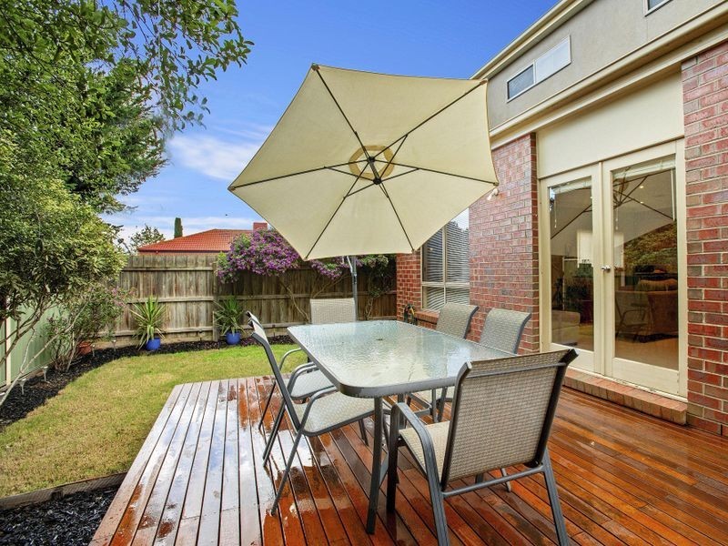 4/15 Friar Park Place, Point Cook VIC 3030