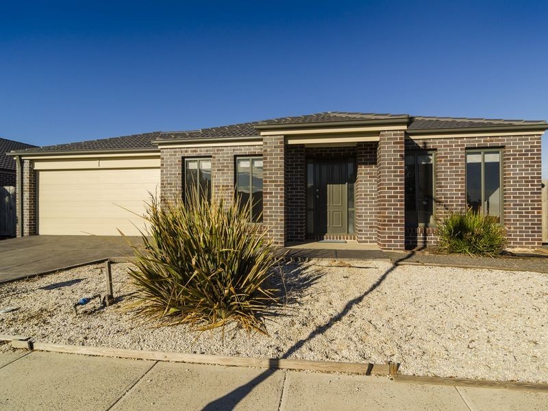 27 Grassbird Drive, Point Cook VIC 3030