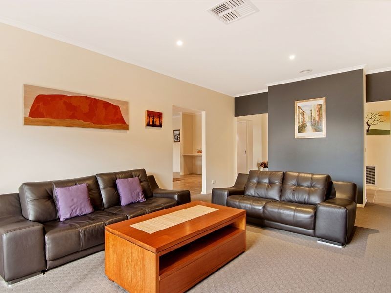 3 Teatree Terrace, Point Cook VIC 3030