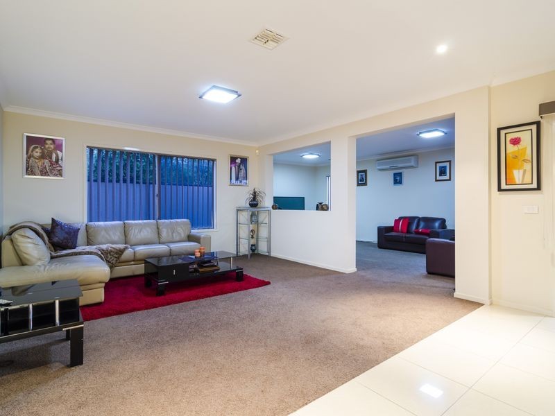 8 Spender Avenue, Point Cook VIC 3030