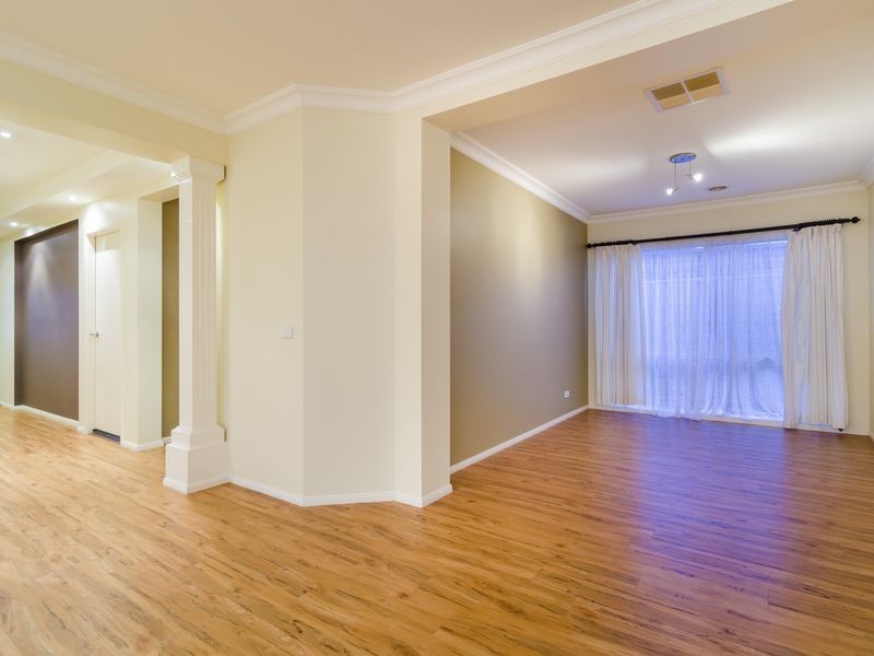 10 Sassari Court, Point Cook VIC 3030