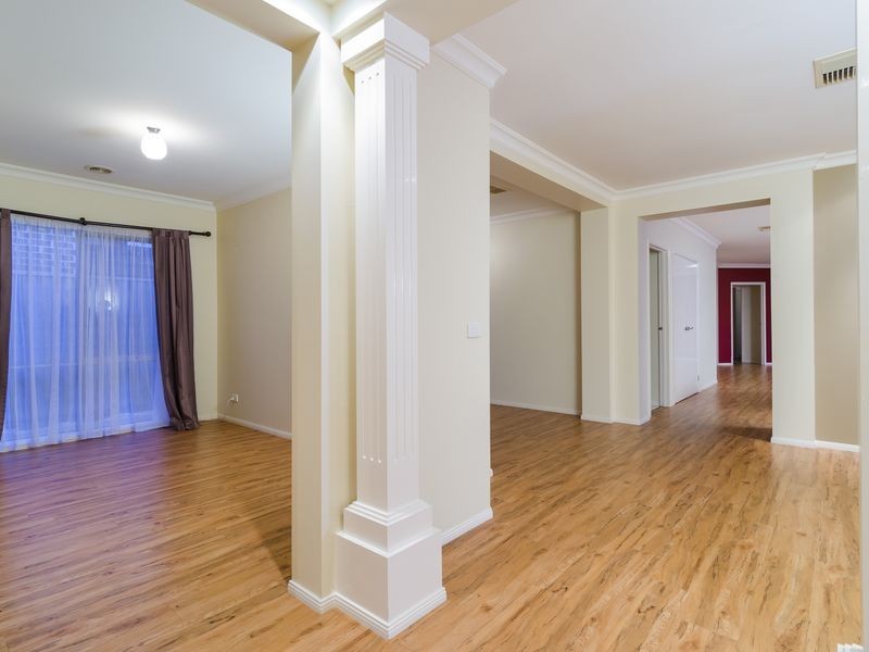 10 Sassari Court, Point Cook VIC 3030