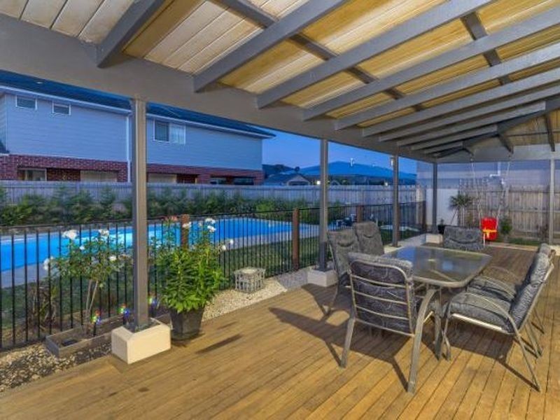 44 Grassland Drive, Point Cook VIC 3030