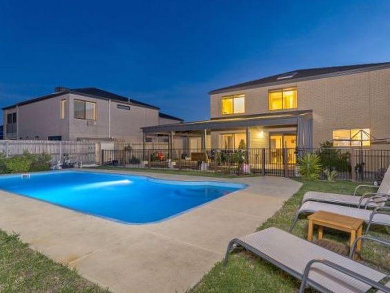 44 Grassland Drive, Point Cook VIC 3030