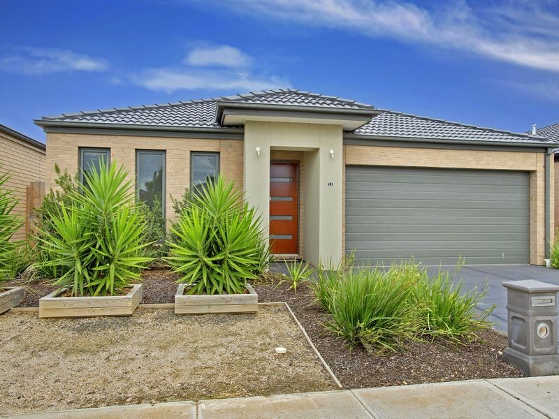 12 Boxgrass Street, Point Cook VIC 3030