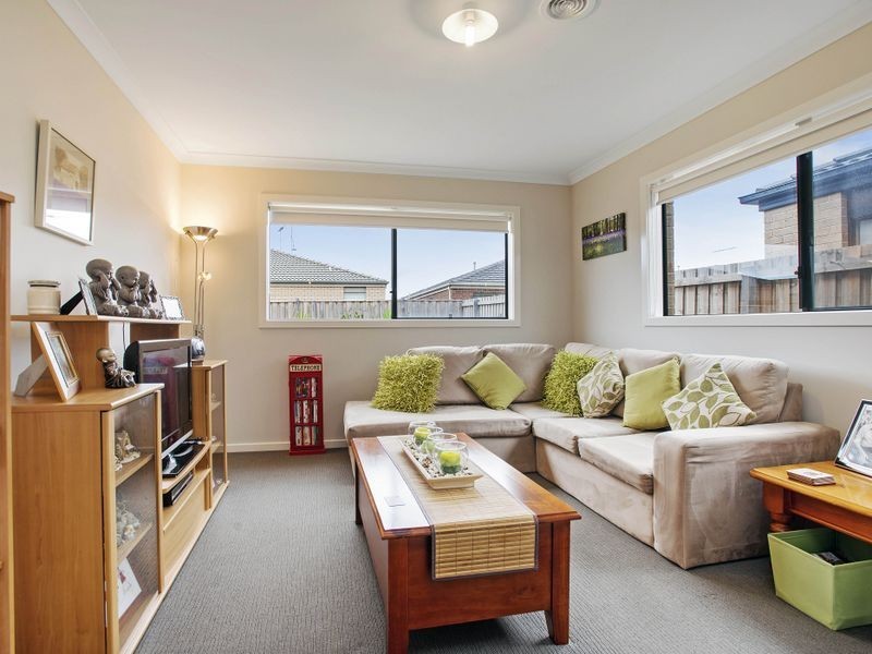 12 Boxgrass Street, Point Cook VIC 3030