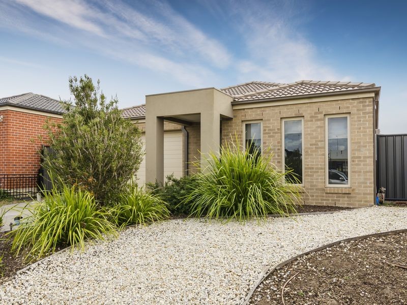 53 Ponsford Drive, Point Cook VIC 3030