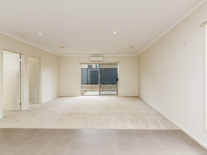 53 Ponsford Drive, Point Cook VIC 3030