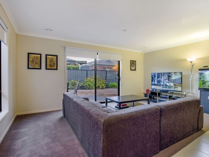 10 Nossal Drive, Point Cook VIC 3030
