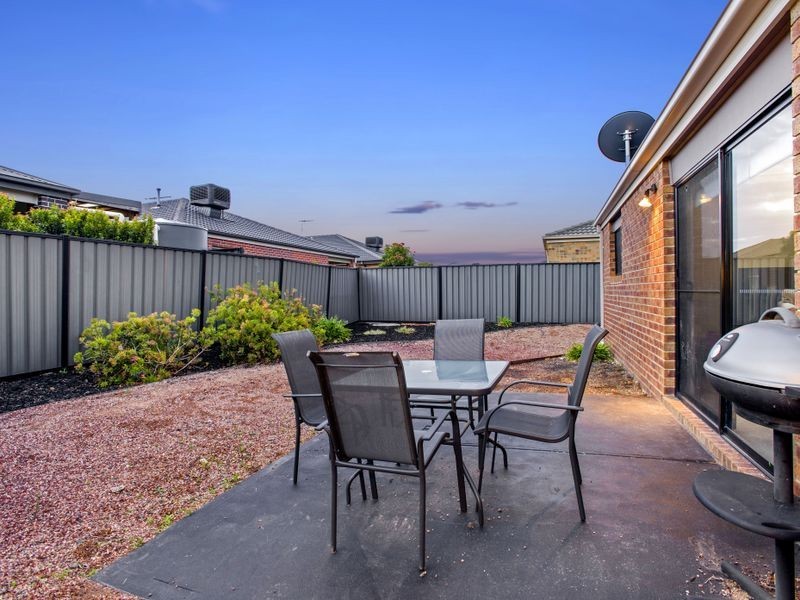 10 Nossal Drive, Point Cook VIC 3030
