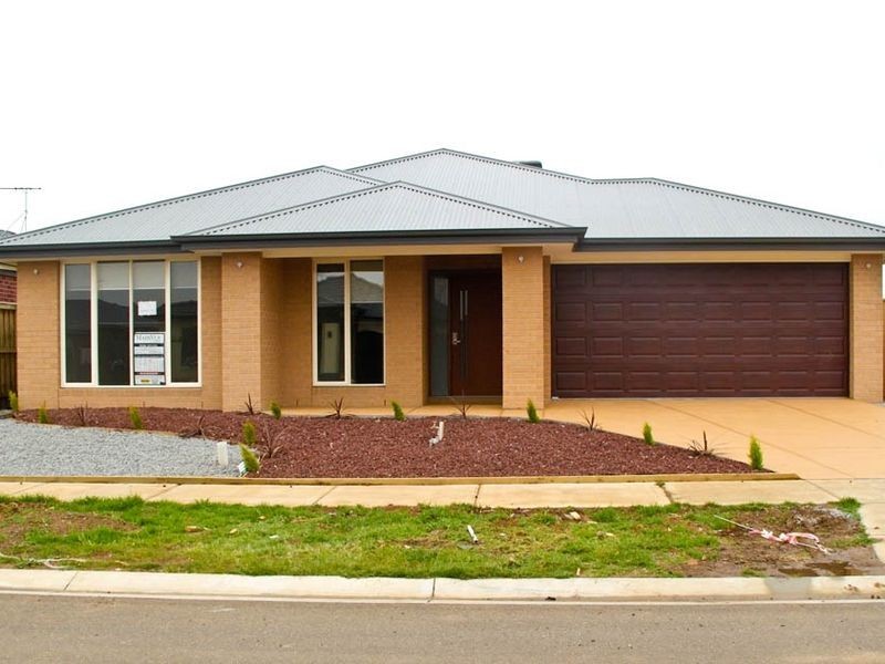 18 Orpheus Street, Point Cook VIC 3030