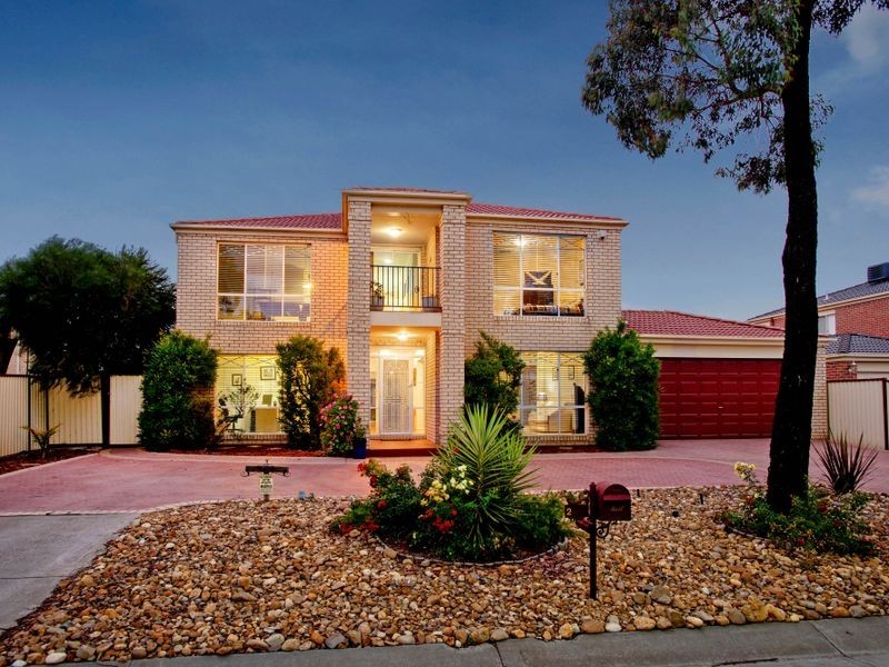 2 Kelso Way, Point Cook VIC 3030