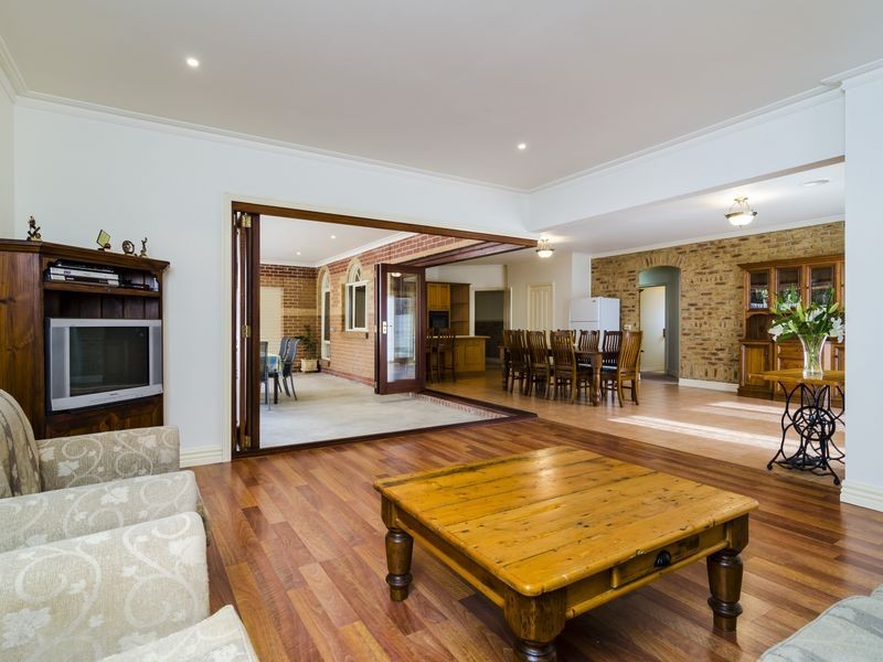 45 Truganina Avenue, Altona Meadows VIC 3028