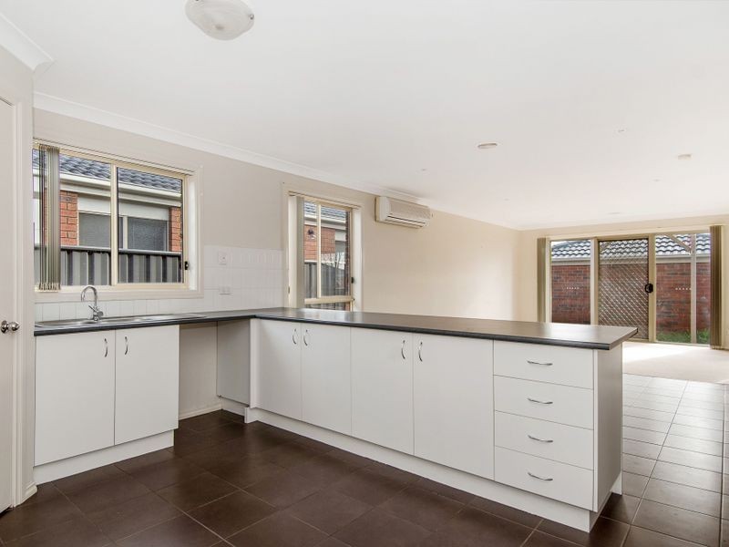 9 Secret Garden Way, Tarneit VIC 3029