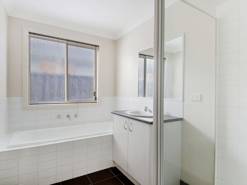 9 Secret Garden Way, Tarneit VIC 3029