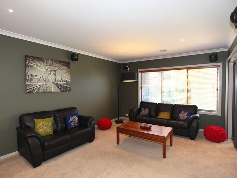 28 Tamar Avenue, Point Cook VIC 3030