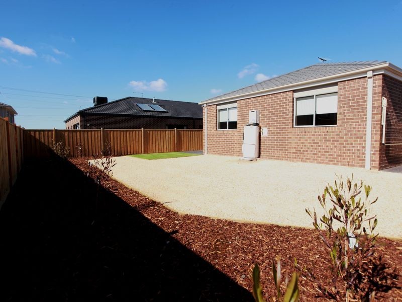11 Custodian Way, Truganina VIC 3029