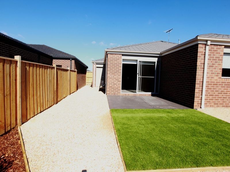 11 Custodian Way, Truganina VIC 3029