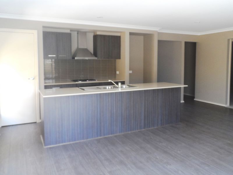 No. 26 Bolivar Esplanade, Truganina VIC 3029