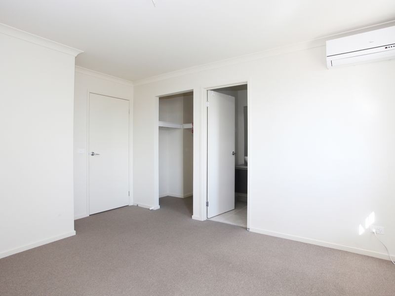 6 Tanner Mews, Point Cook VIC 3030