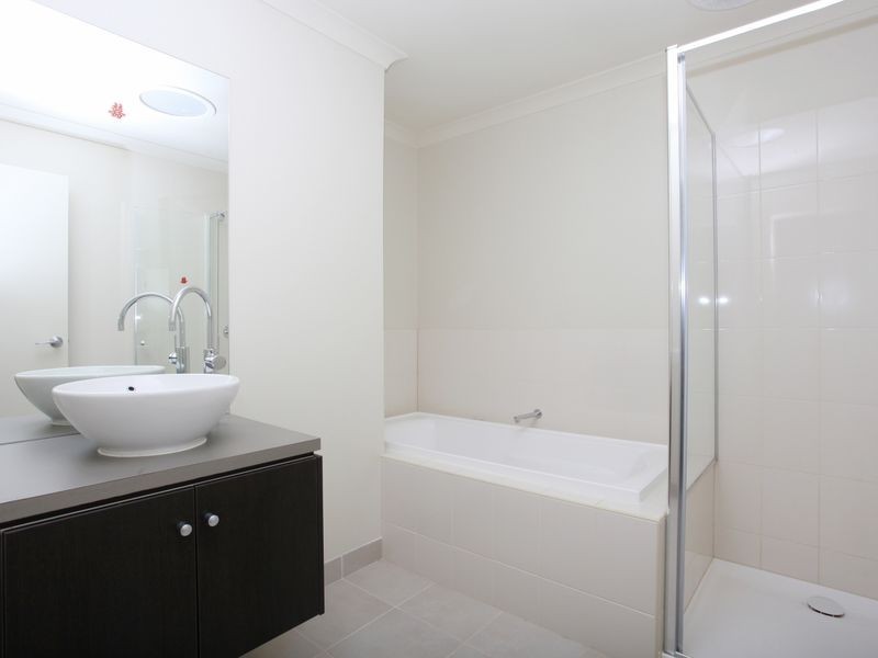 6 Tanner Mews, Point Cook VIC 3030