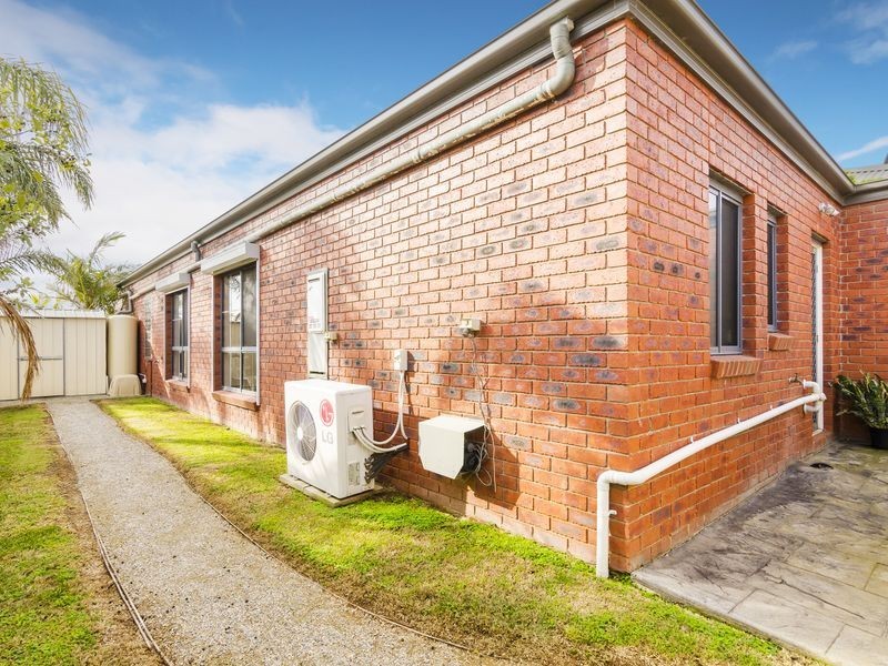 11 Treeside Drive, Tarneit VIC 3029