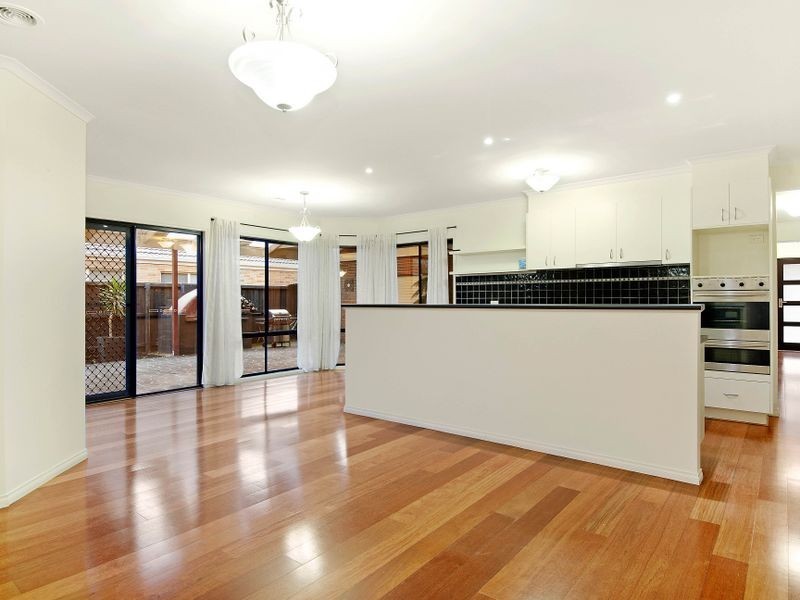 31 Dunkirk Drive, Point Cook VIC 3030