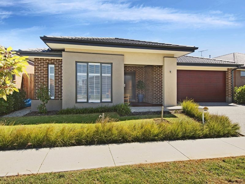 33 Landing Place, Point Cook VIC 3030