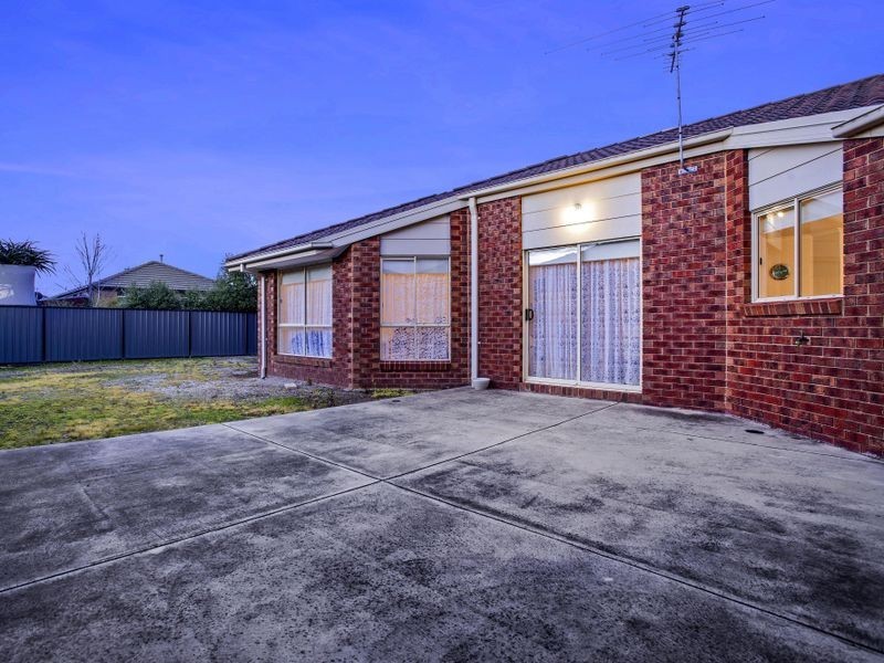 42 Drysdale Crescent, Point Cook VIC 3030