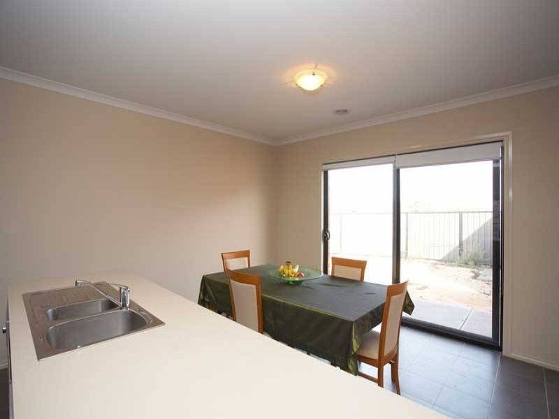 1 Archibald Chase, Point Cook VIC 3030