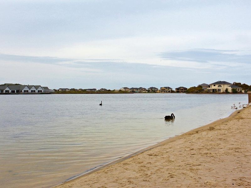 Lot 2051 Rhode Island Close, Sanctuary Lakes VIC 3030