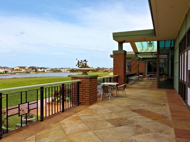 Lot 2066 Rhode Island Close, Sanctuary Lakes VIC 3030