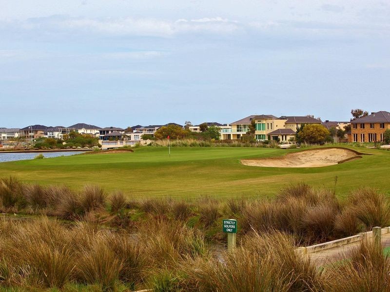 Lot 2075 Rhode Island Close, Sanctuary Lakes VIC 3030