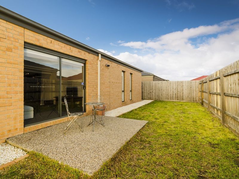 11 Lomandra Street, Point Cook VIC 3030
