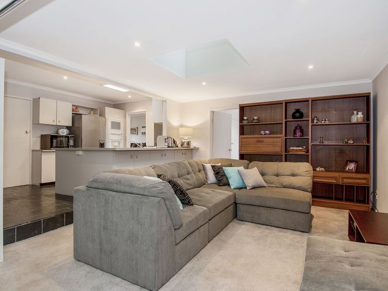 4 Earls Court, Mulgrave VIC 3170