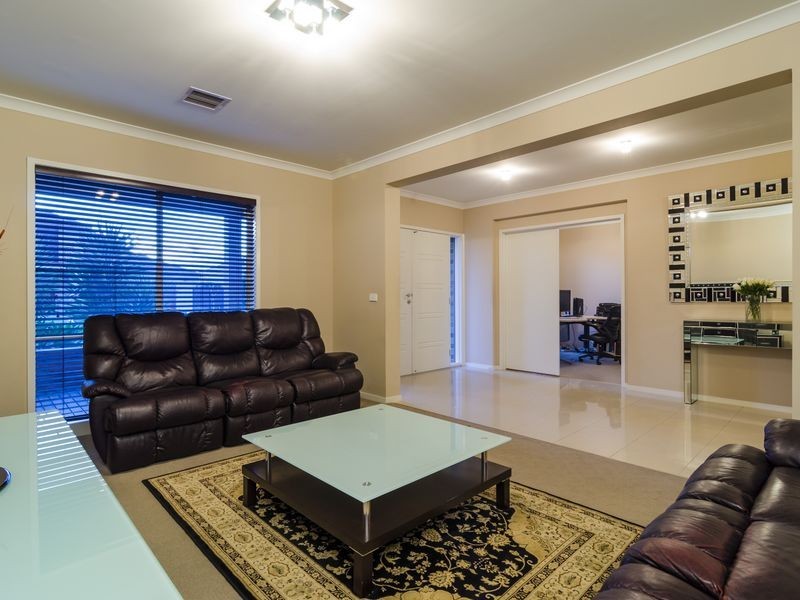 6 Lemongrass Circuit, Point Cook VIC 3030
